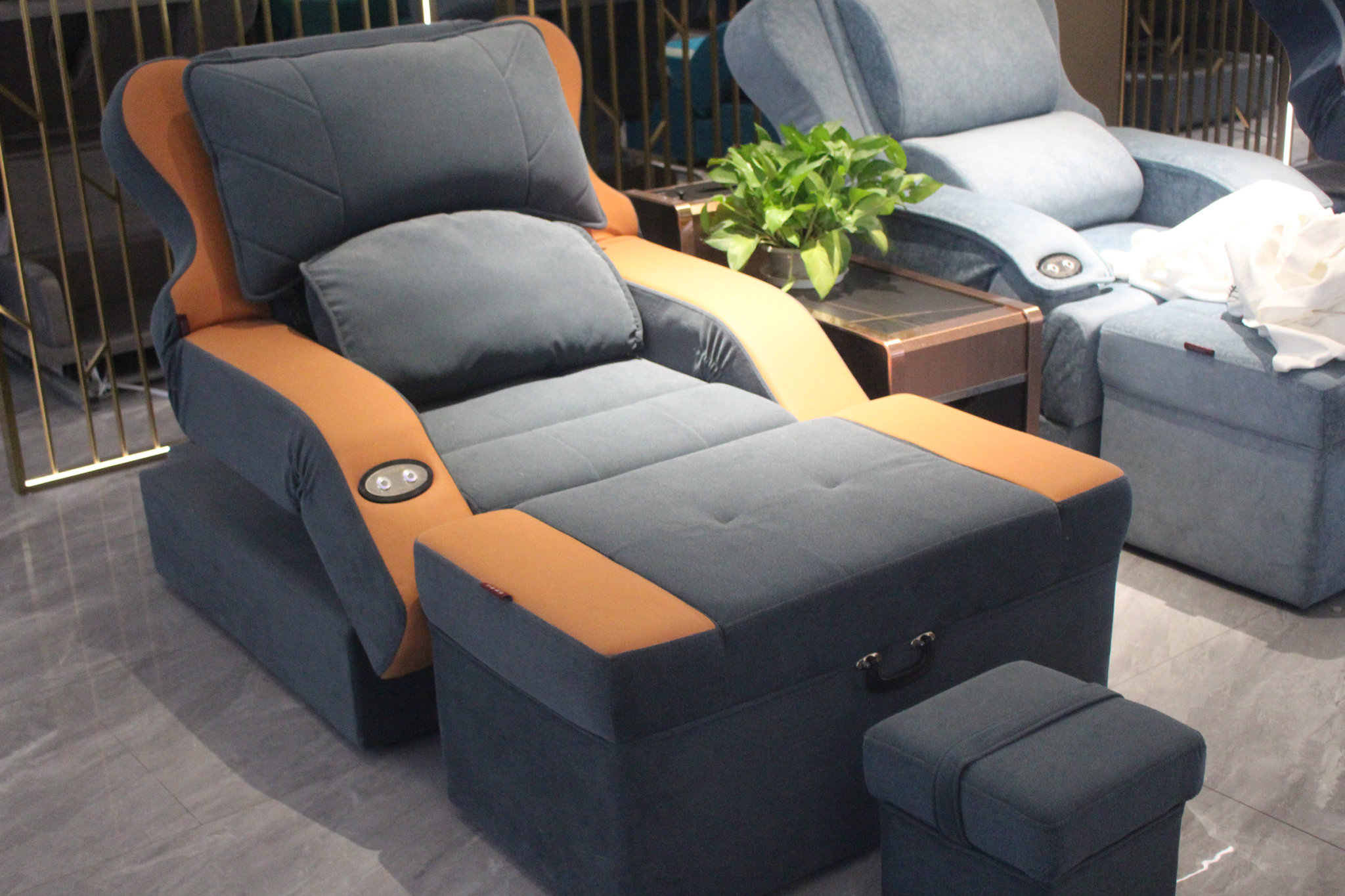 2025年智能足浴沙發市場持續升溫：創新設計引領健康消費新趨勢